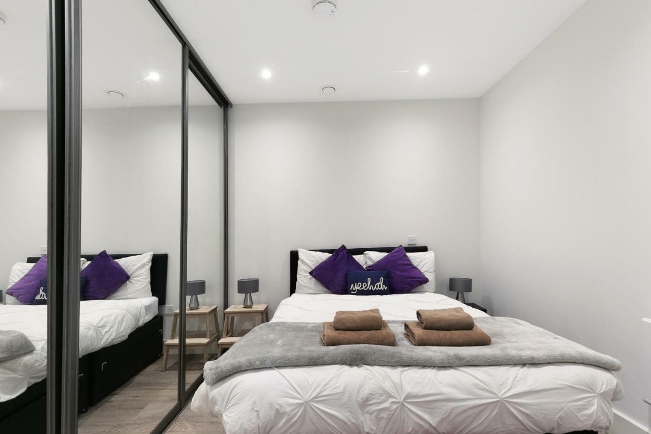 Harmondsworth Mondial Apartments At Heathrow מראה חיצוני תמונה